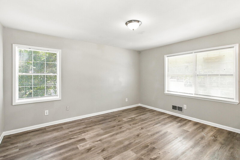 1,810/Mo, 6729 Fallawater Circle Riverdale, GA 30274 Living Room View 2
