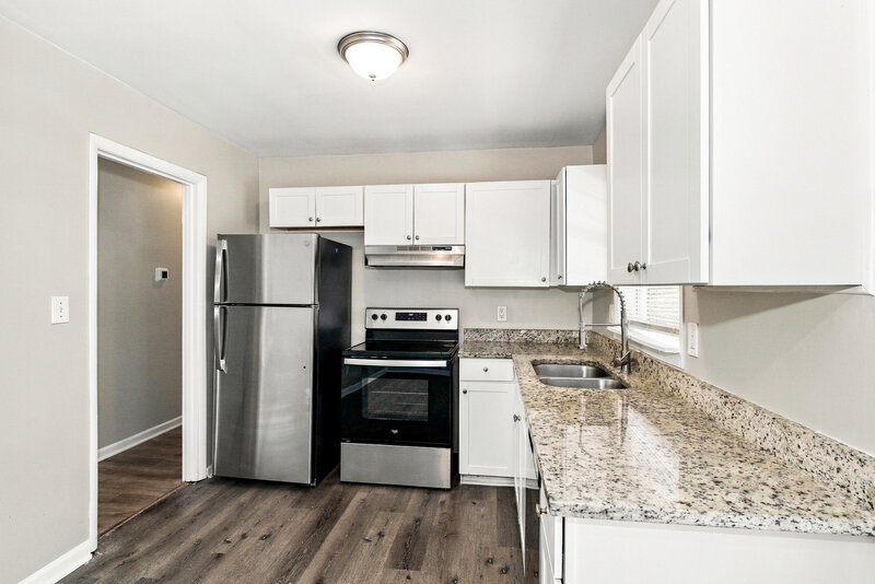 1,810/Mo, 6729 Fallawater Circle Riverdale, GA 30274 Kitchen View