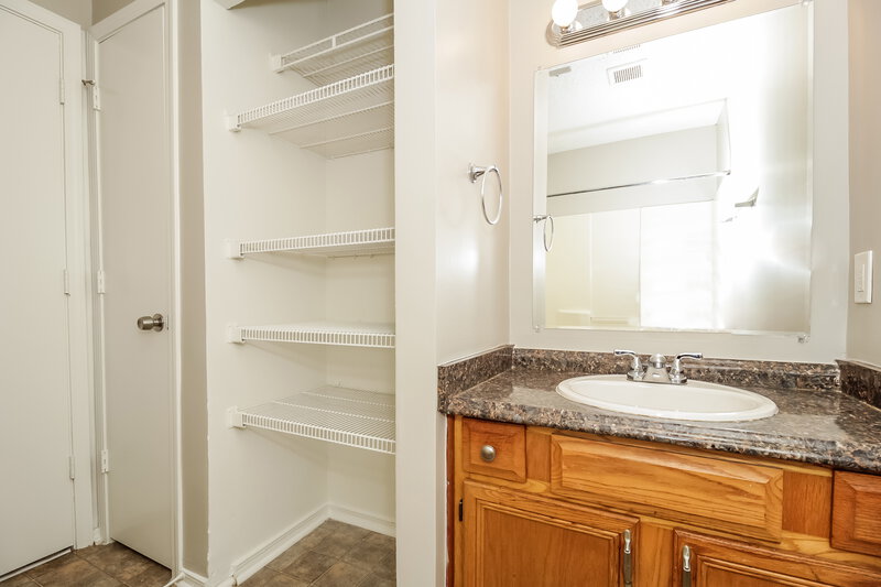 1,785/Mo, 2788 Herring Place Lithia Springs, GA 30122 Main Bathroom View
