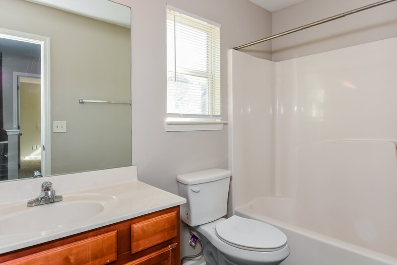 2,315/Mo, 250 Alamosa Path SW Atlanta, GA 30349 Bathroom View