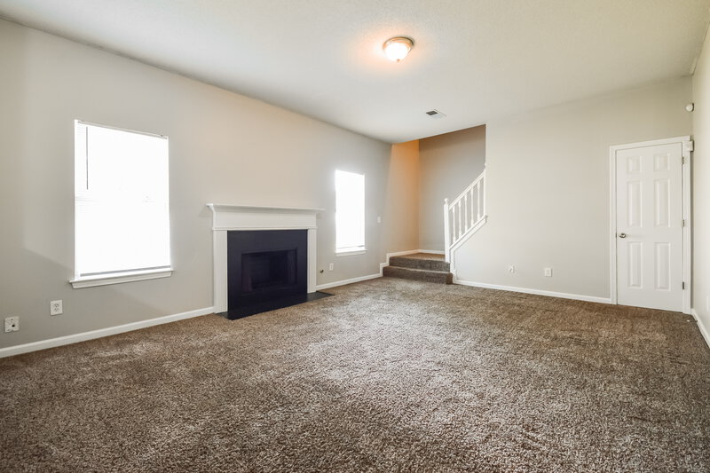 2,565/Mo, 6065 Hitt Lake Trail Stone Mountain, GA 30087 Living Room View