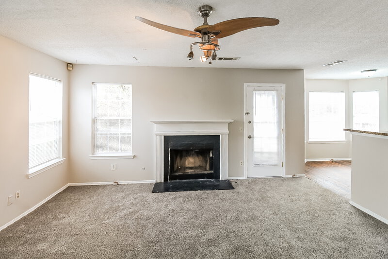 3,010/Mo, 1015 Redan Trace Stone Mountain, GA 30088 Living Room View 2