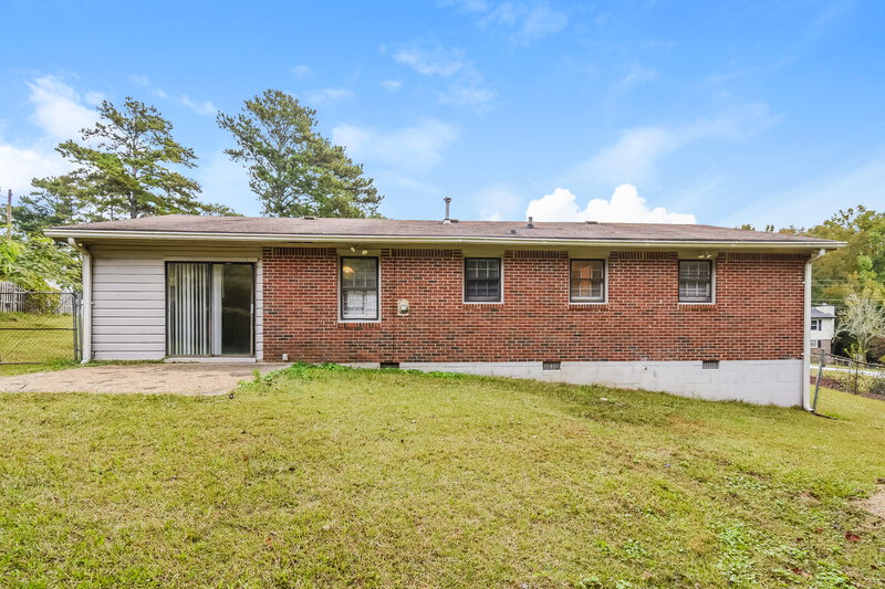 2,300/Mo, 4355 Donegal Circle Lithia Springs, GA 30122 Rear View 2