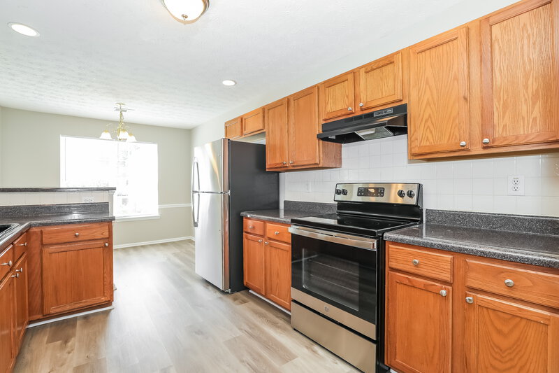 2,090/Mo, 4269 Ridgeside Terrace Snellville, GA 30039 Kitchen View 2