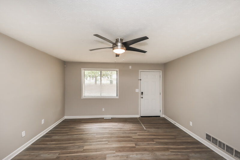 1,490/Mo, 6125 Venetian Way Mableton, GA 30126 Living Room View