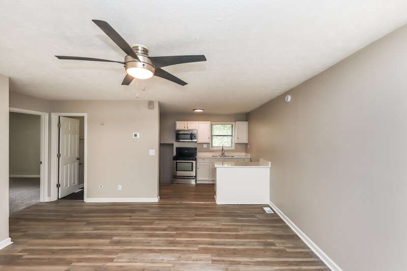 1,490/Mo, 6125 Venetian Way Mableton, GA 30126 Living Room View 2