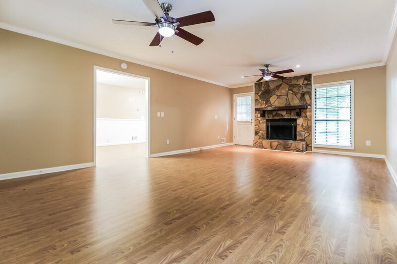 1,890/Mo, 600 Sherry Lane Loganville, GA 30052 Living Room View