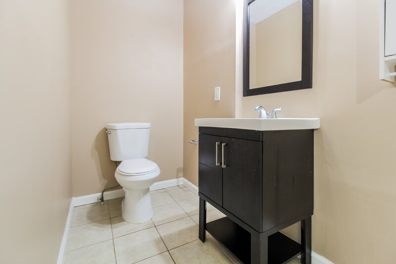 1,890/Mo, 600 Sherry Lane Loganville, GA 30052 Bathroom View