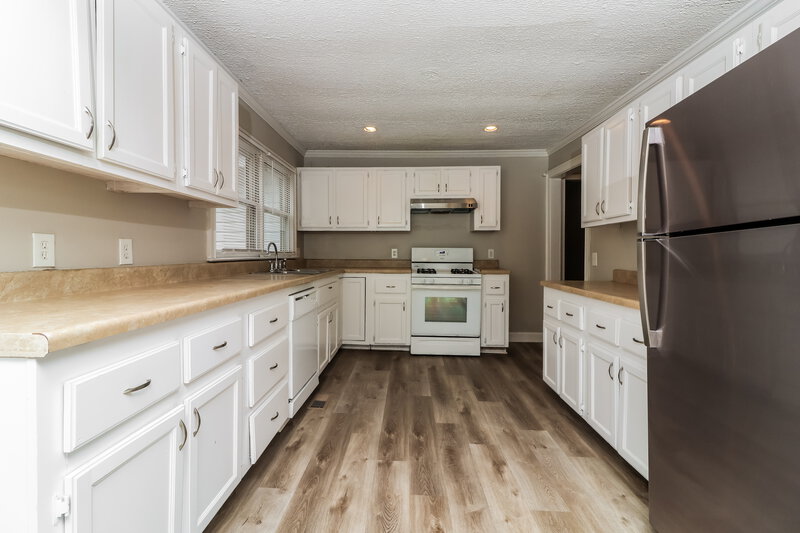 1,575/Mo, 5578 Owens Dr Austell, GA 30106 Kitchen View