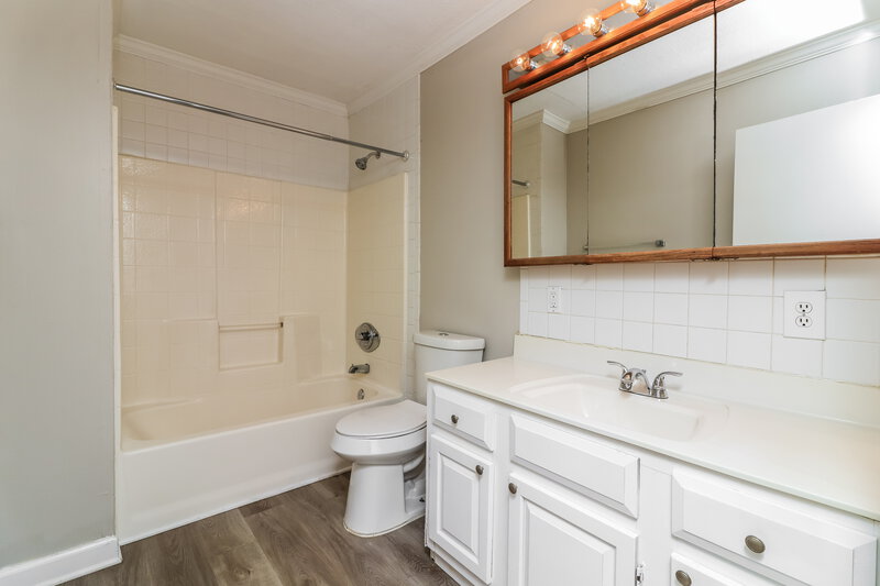 1,575/Mo, 5578 Owens Dr Austell, GA 30106 Bathroom View