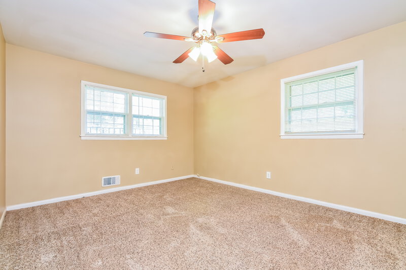 2,140/Mo, 3412 WARBLER Drive Decatur, GA 30034 Main Bedroom View