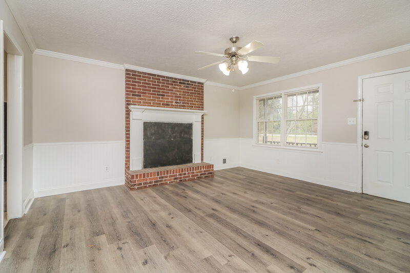 1,735/Mo, 1676 Grayson Parkway Grayson, GA 30017 Living Room View