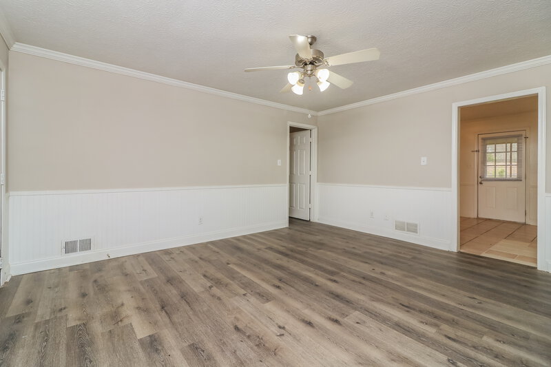 1,735/Mo, 1676 Grayson Parkway Grayson, GA 30017 Living Room View 3