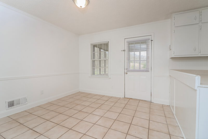 1,735/Mo, 1676 Grayson Parkway Grayson, GA 30017 Dining Room View