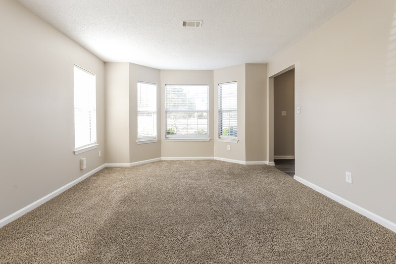 3,350/Mo, 4779 Snap Creek Lane Decatur, GA 30035 Sitting Room View