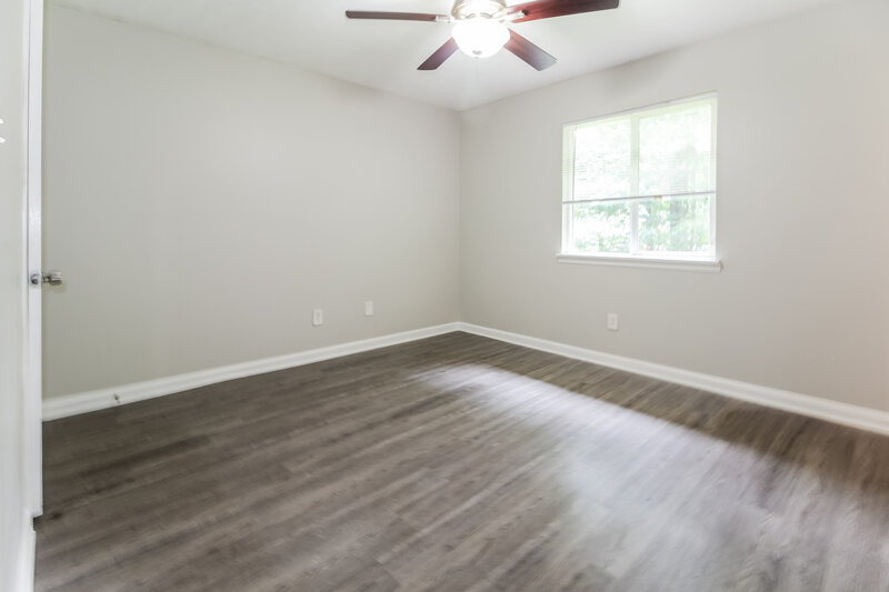 2,550/Mo, 1597 Raven Valley Road Decatur, GA 30035 Main Bedroom View 2