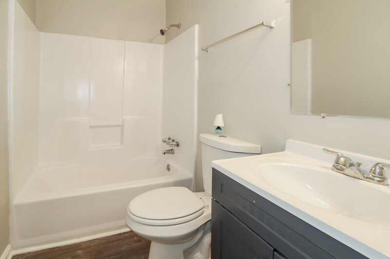 2,550/Mo, 1597 Raven Valley Road Decatur, GA 30035 Main Bathroom View