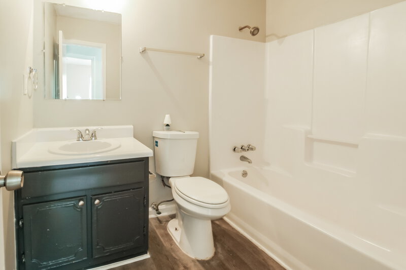 2,550/Mo, 1597 Raven Valley Road Decatur, GA 30035 Bathroom View