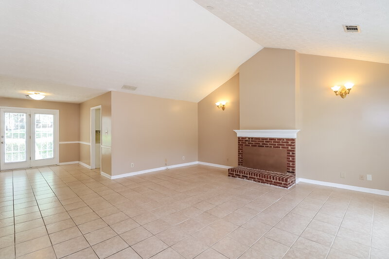 1,985/Mo, 3935 Willowmeade Drive Snellville, GA 30039 Living Room View 3