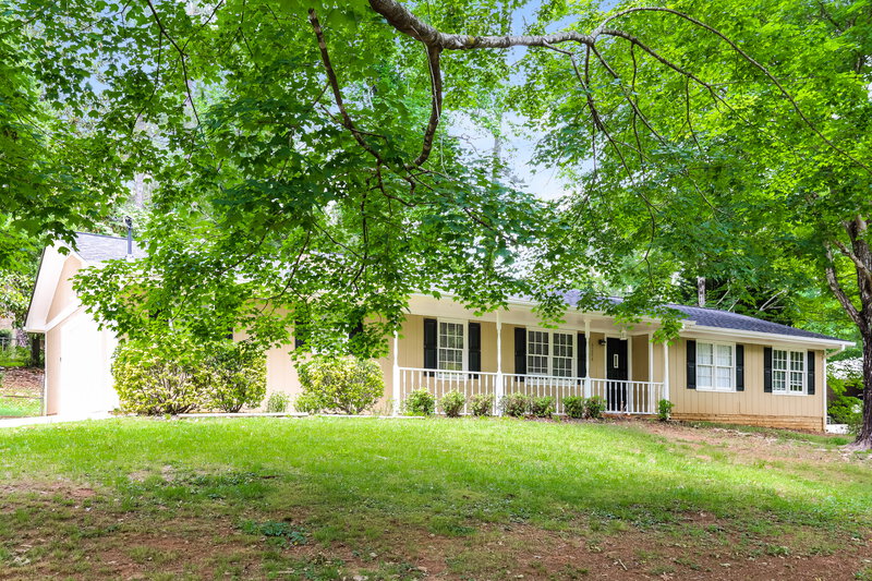 1,830/Mo, 6206 Shallow Creek Lane Douglasville, GA 30135 Front View