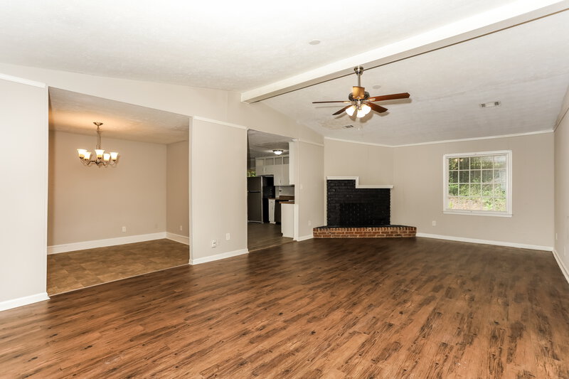 1,830/Mo, 6206 Shallow Creek Lane Douglasville, GA 30135 Living Room View
