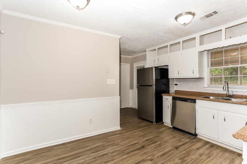 1,830/Mo, 6206 Shallow Creek Lane Douglasville, GA 30135 Kitchen View 2