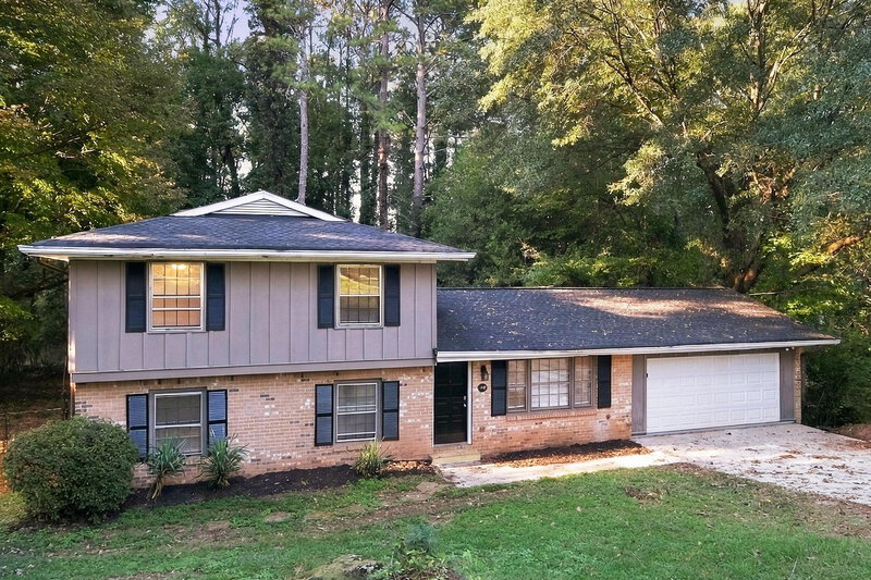 2,140/Mo, 4447 Casco Way Lilburn, GA 30047 Front View