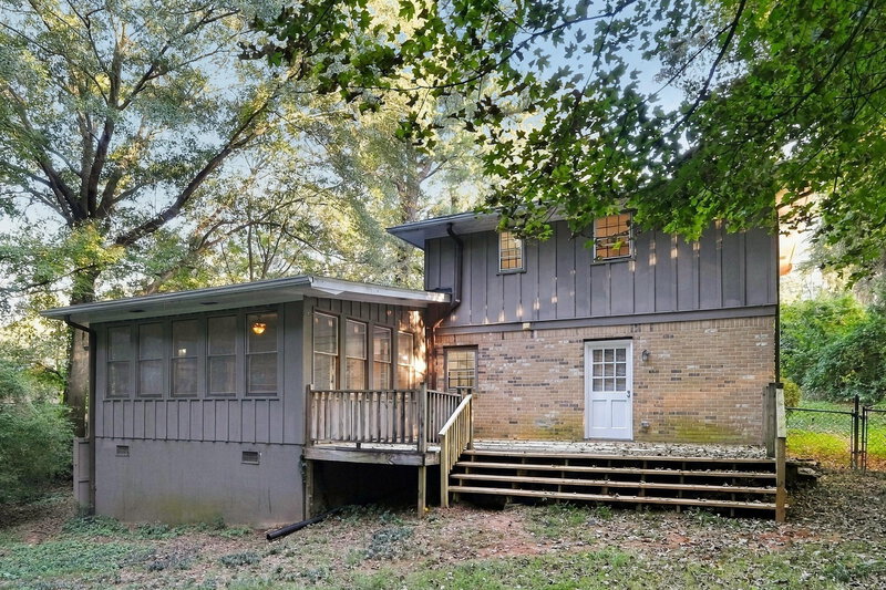2,140/Mo, 4447 Casco Way Lilburn, GA 30047 Rear View