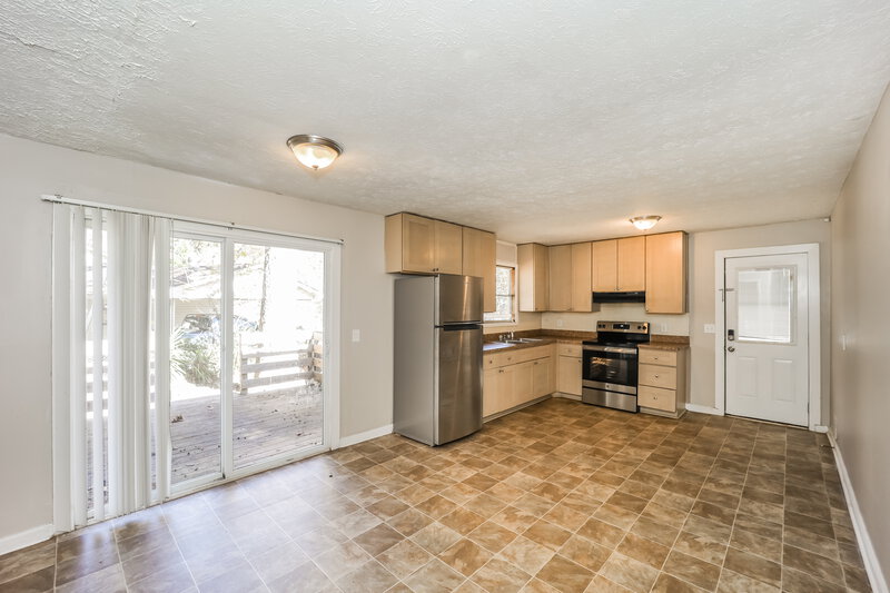 2,380/Mo, 7343 Mockingbird Court Riverdale, GA 30274 Dining Room View