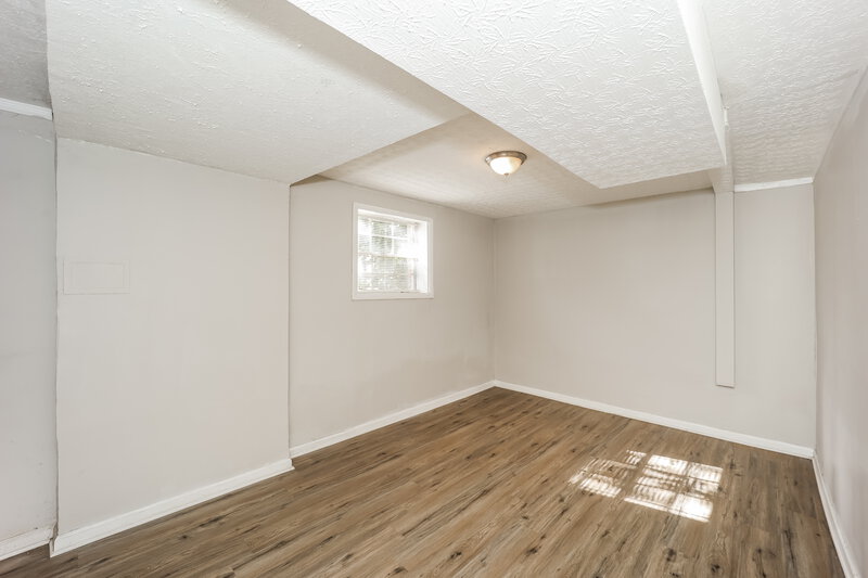 2,380/Mo, 7343 Mockingbird Court Riverdale, GA 30274 Family Room View 2