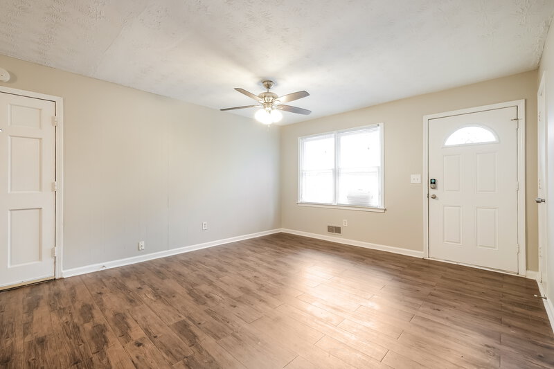 1,585/Mo, 4150 Rocky Face Drive Douglasville, GA 30135 Living Room View