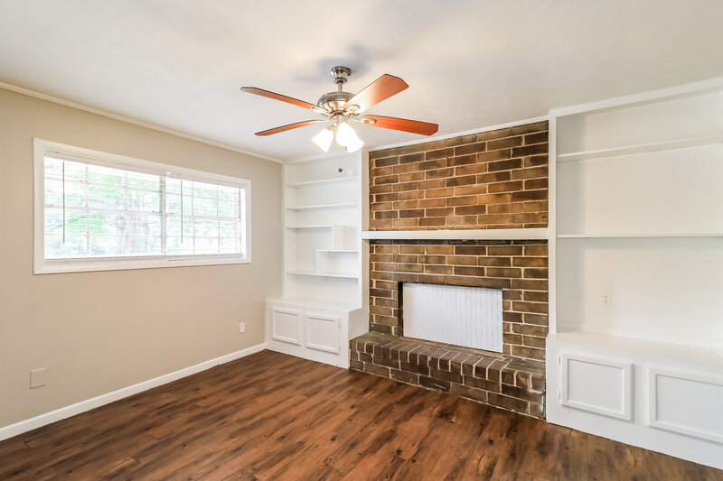 1,385/Mo, 1072 Laurel LN Conyers, GA 30012 Living Room View