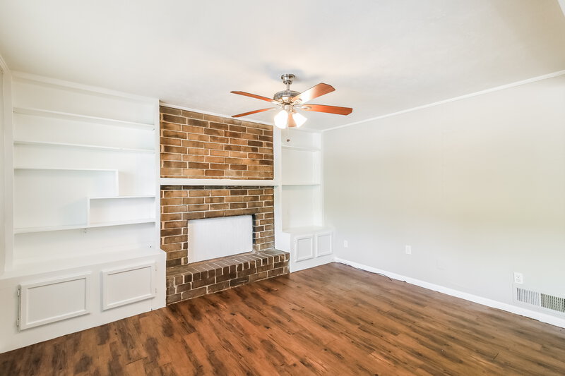 1,385/Mo, 1072 Laurel LN Conyers, GA 30012 Living Room View 2