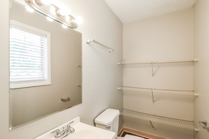 1,385/Mo, 1072 Laurel LN Conyers, GA 30012 Main Bathroom View