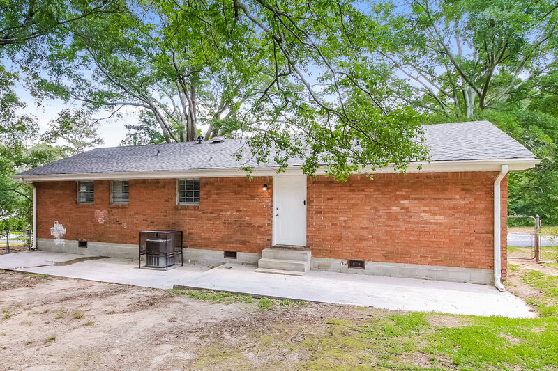 1,385/Mo, 1072 Laurel LN Conyers, GA 30012 Rear View 3