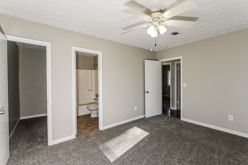 1,595/Mo, 4701 Lost Colony Court Stone Mountain, GA 30088 Main Bedroom View