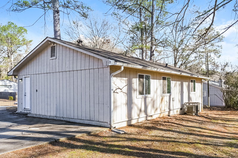 1,595/Mo, 4701 Lost Colony Court Stone Mountain, GA 30088 Rear View