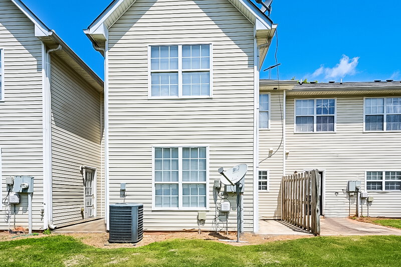 1,545/Mo, 11374 Michelle Way Hampton, GA 30228 Rear View