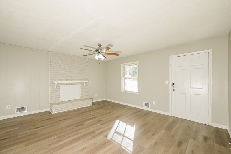 1,350/Mo, 6490 Executive Drive Winston, GA 30187 Living Room View 2