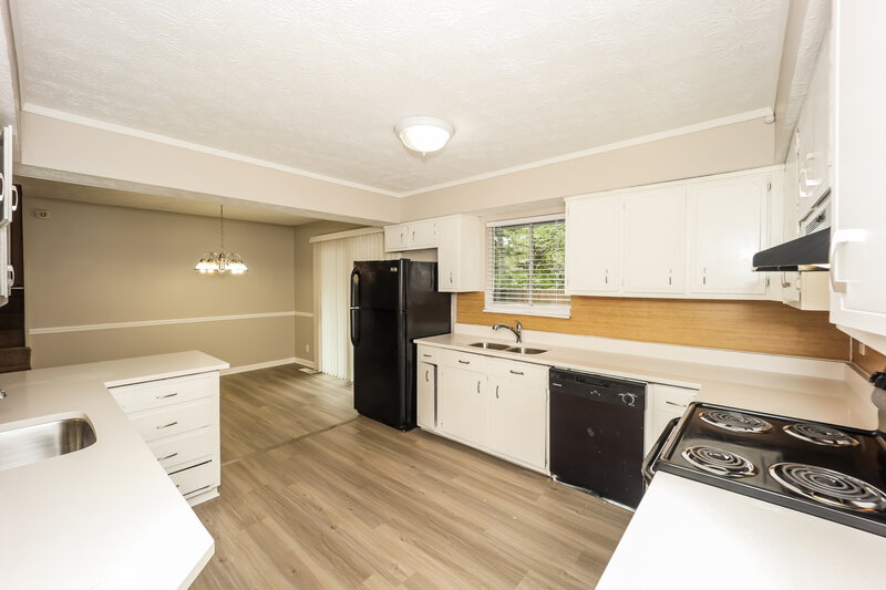 1,795/Mo, 9036 Sterling Ridge Lane Jonesboro, GA 30238 Kitchen View