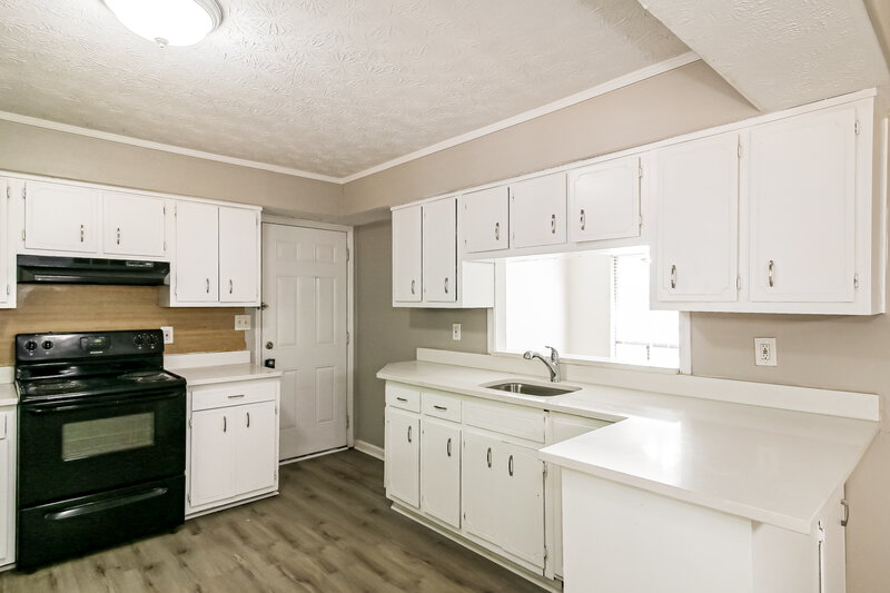 2,005/Mo, 9036 Sterling Ridge Lane Jonesboro, GA 30238 Kitchen View 2