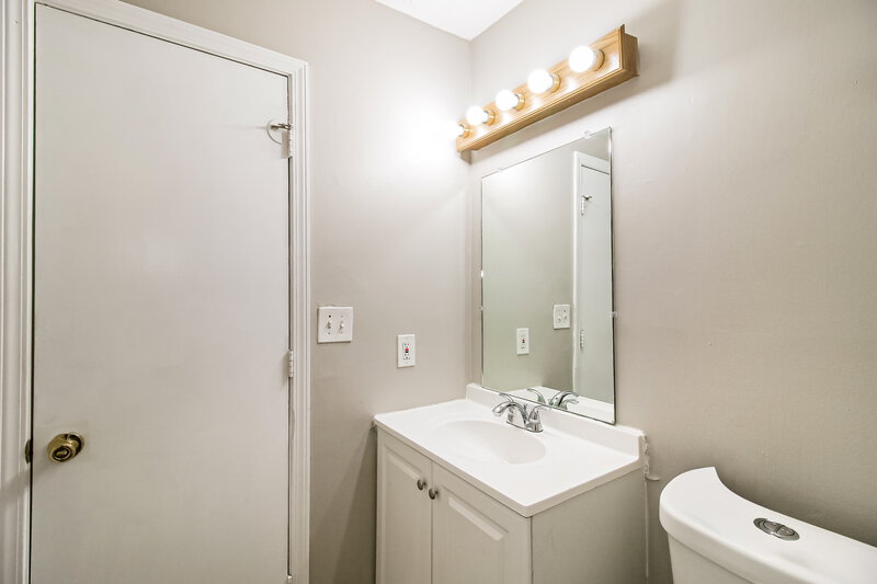 2,005/Mo, 9036 Sterling Ridge Lane Jonesboro, GA 30238 Main Bathroom View
