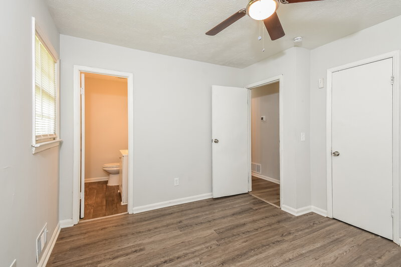 1,700/Mo, 851 Grayson Hwy Lawrenceville, GA 30046 Main Bedroom View