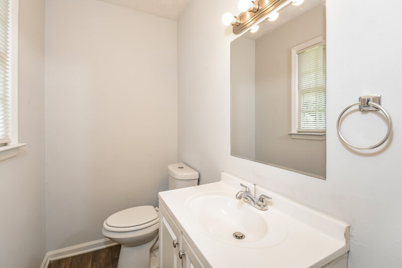1,700/Mo, 851 Grayson Hwy Lawrenceville, GA 30046 Main Bathroom View