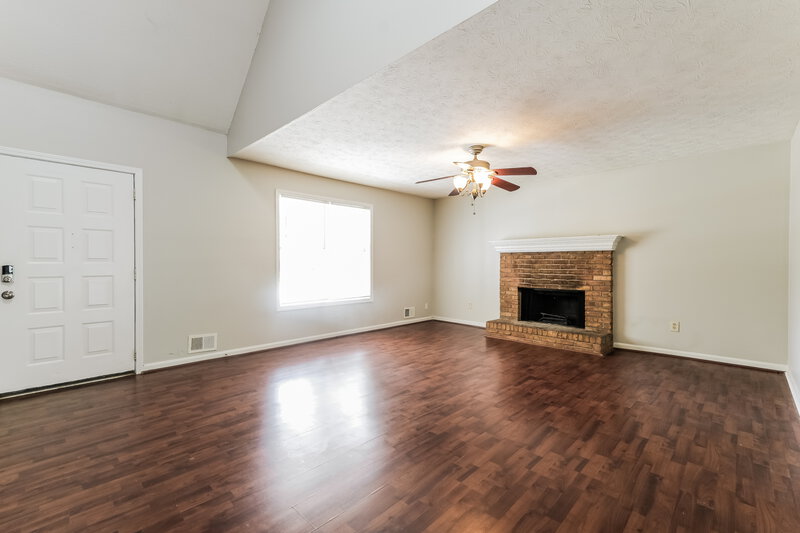 1,895/Mo, 3120 Revere Circle Snellville, GA 30039 Living Room View