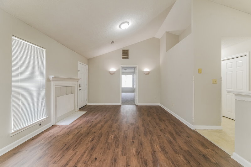 1,635/Mo, 1464 Cain Court N Douglasville, GA 30134 Living Room View