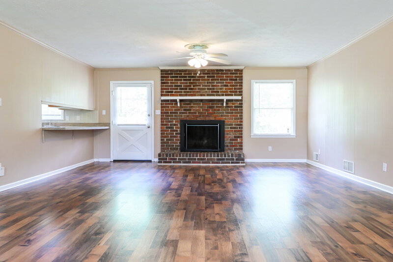 1,985/Mo, 2906 Elizabeth Lane Snellville, GA 30078 Living Room View 3