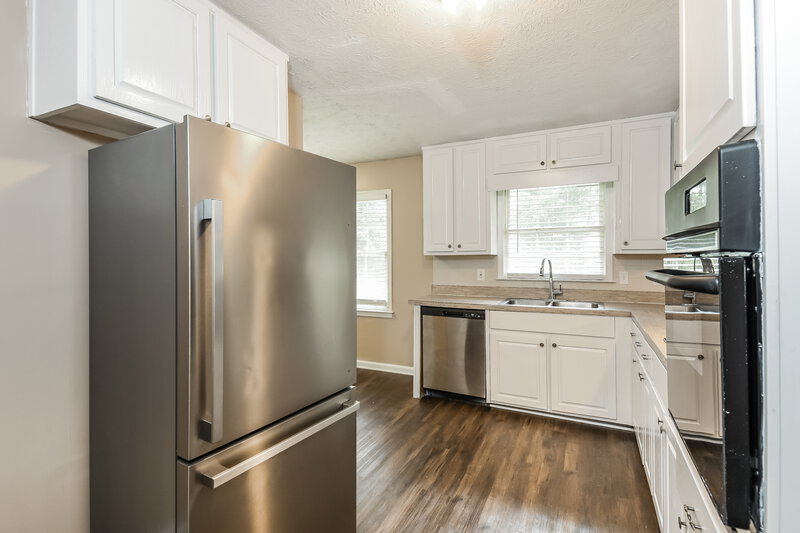 1,855/Mo, 2906 Elizabeth Lane Snellville, GA 30078 Kitchen View