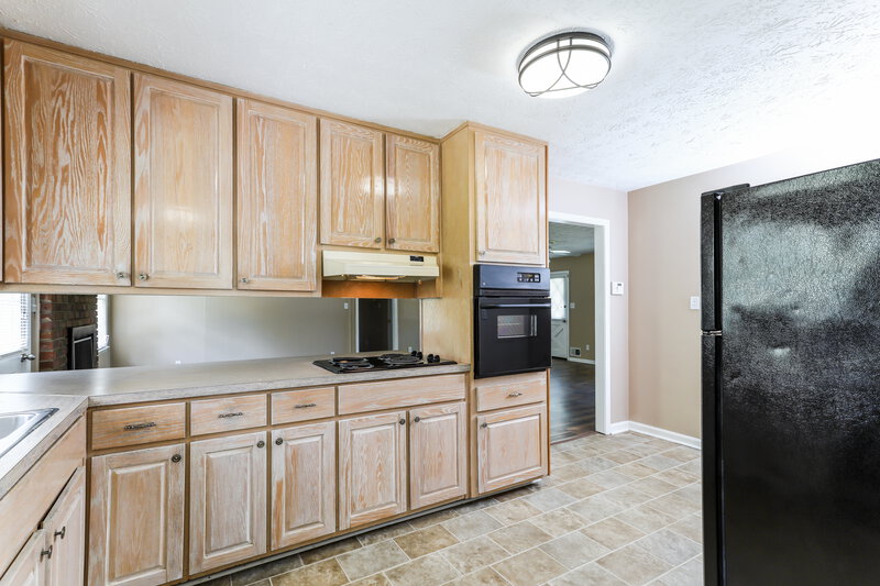 1,985/Mo, 2906 Elizabeth Lane Snellville, GA 30078 Kitchen View 2