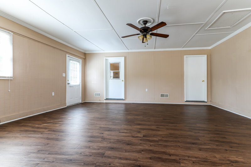 1,985/Mo, 2906 Elizabeth Lane Snellville, GA 30078 Family Room View 2